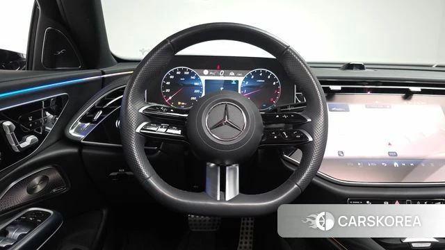 Mercedes-Benz E-Class W214 2025 Белый из Кореи, фото 3