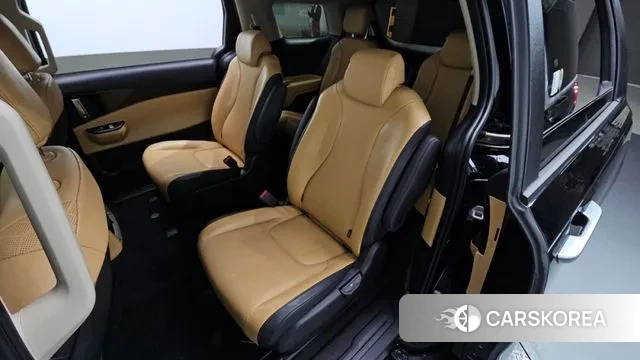 Kia Carnival 4th generation 2023 Черный из Кореи, фото 3