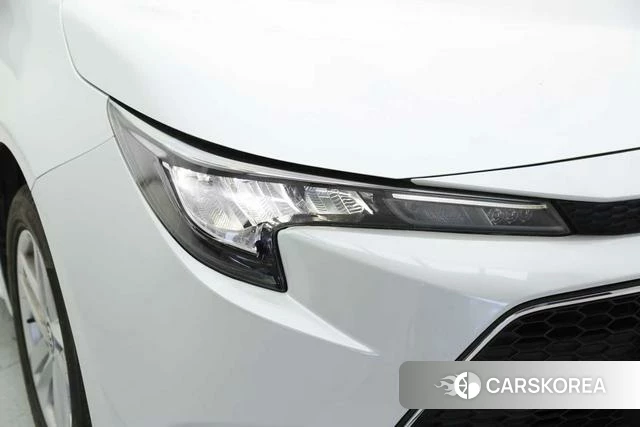 Toyota Levin 2021 Белый из Китая, фото 3