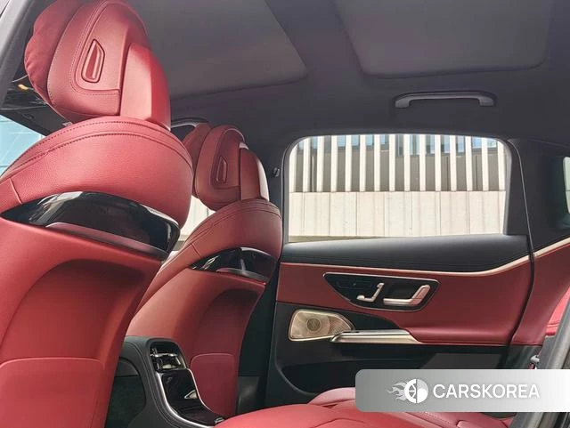Mercedes-Benz E-Class 2025 Черный из Китая, фото 3