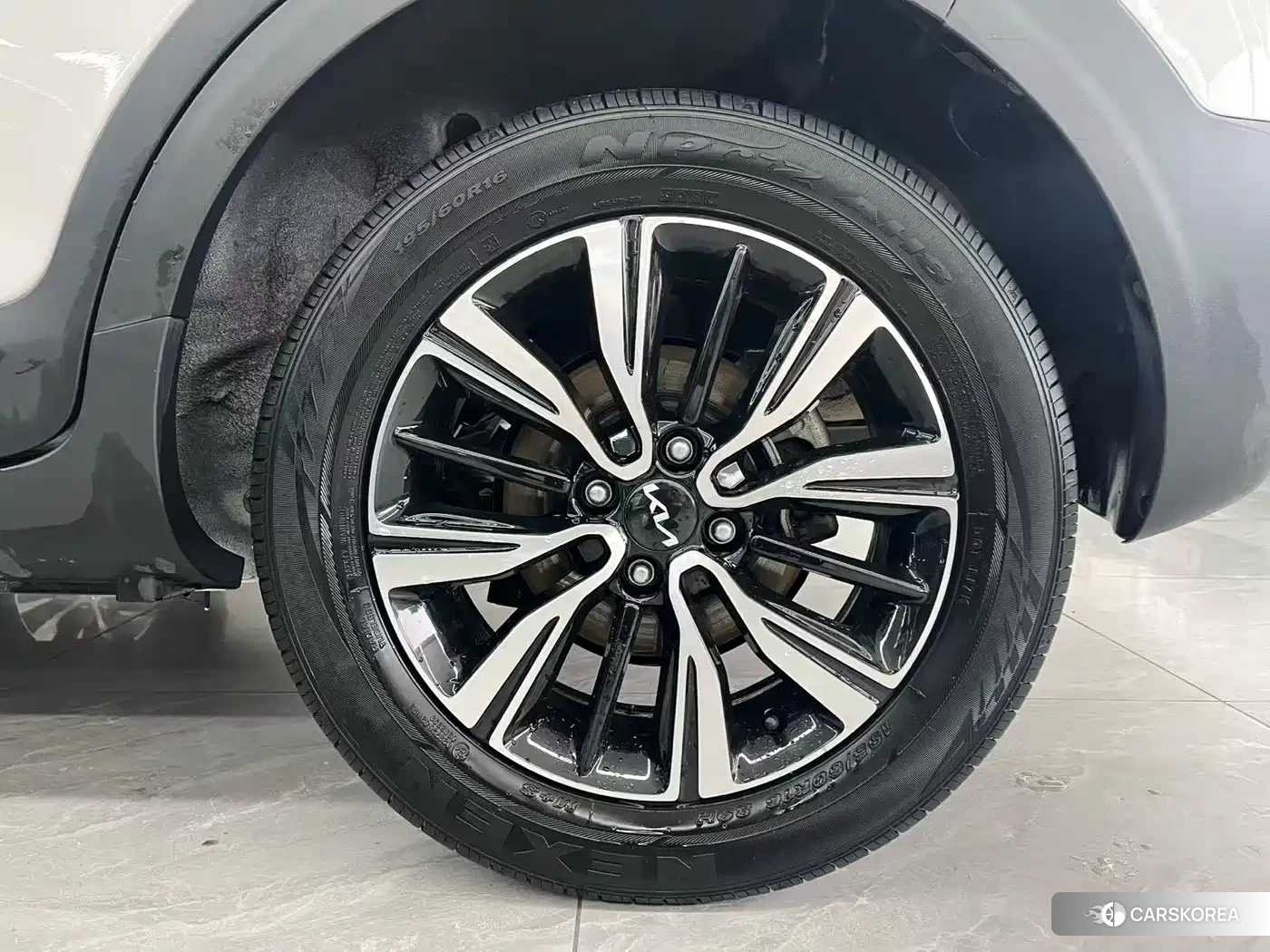 Kia KX1 2022 Белый из Китая, фото 3