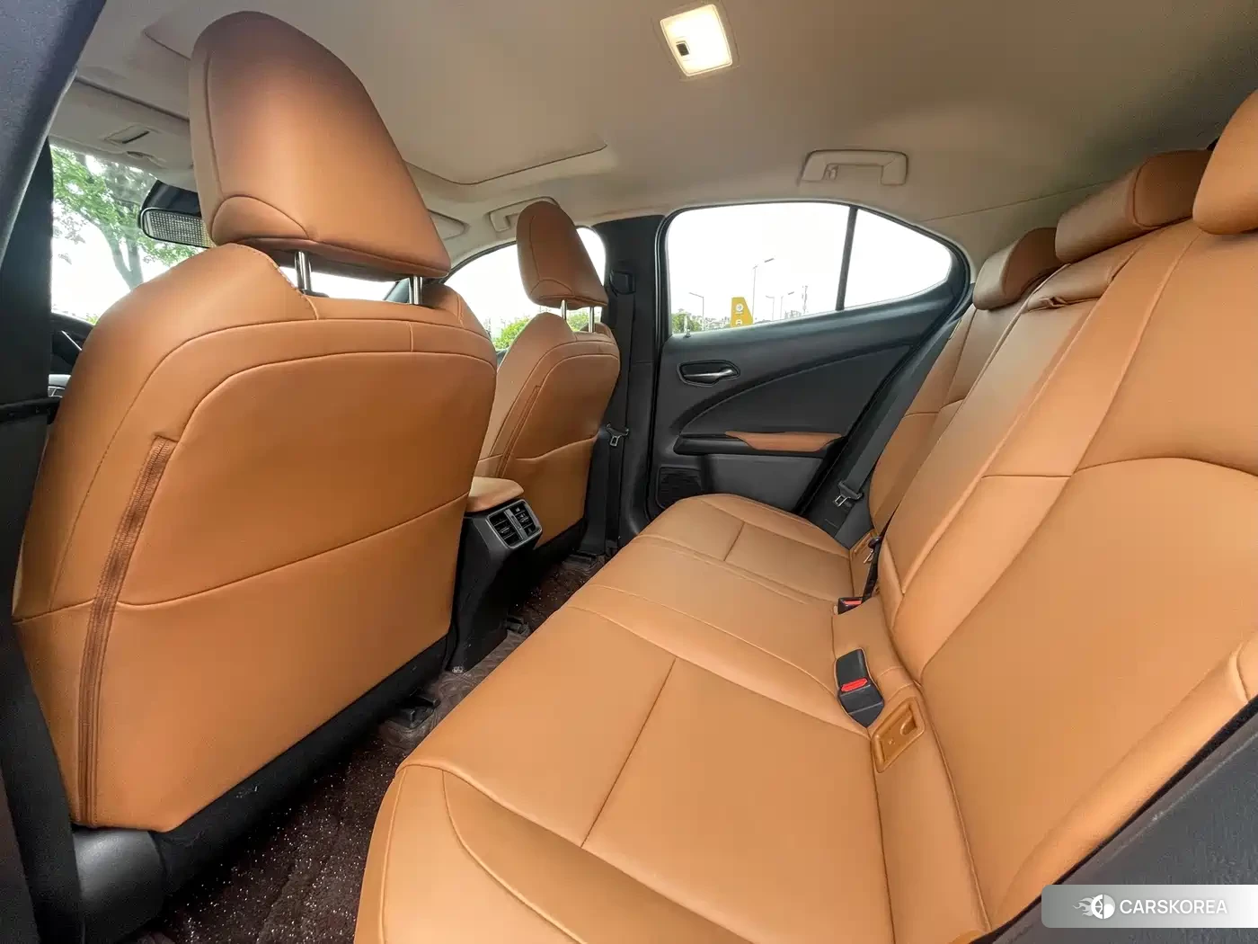 Lexus UX 2022 Silver/gray из Китая, фото 4