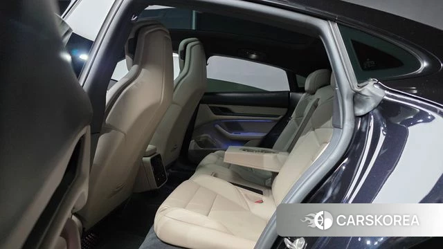 Porsche Taycan 2023 Черный из Кореи, фото 3