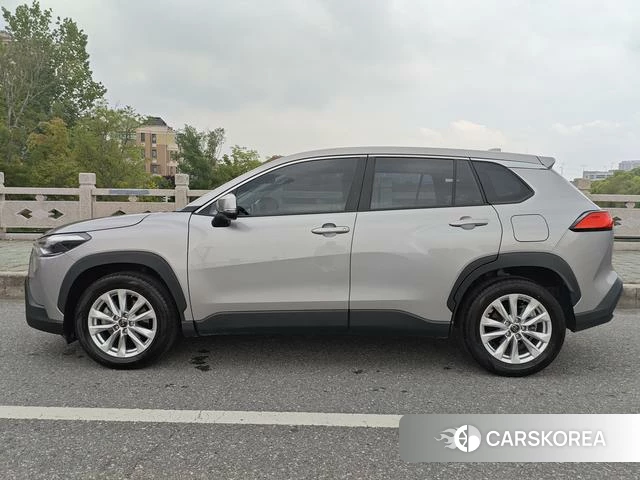 Toyota Corolla 2022 Серебристо-серый из Китая, фото 3