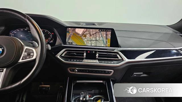 BMW X7 (G07) 2021 Белый из Кореи, фото 3