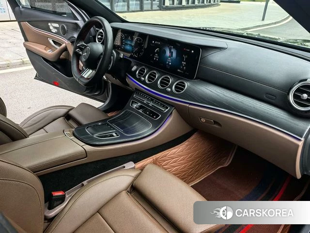 Mercedes-Benz E-Class 2023 Черный из Китая, фото 3