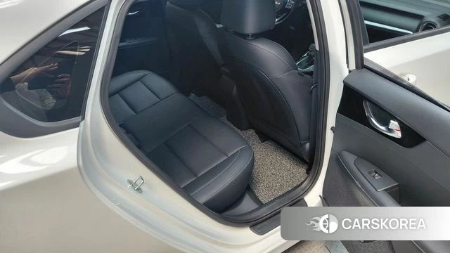 Kia The New K3 2nd generation 2022 Белый из Кореи, фото 3