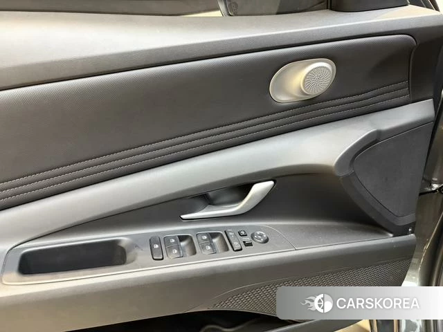 Hyundai Elantra 2025 Темно-серый из Китая, фото 3