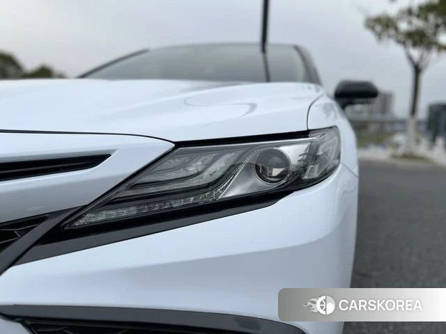 Toyota Camry 2021 Белый из Китая, фото 3