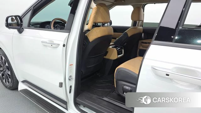 Kia Carnival 4th generation 2023 Белый из Кореи, фото 3