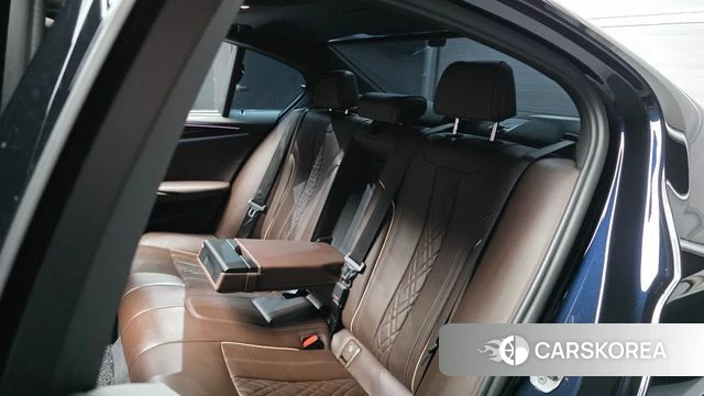 BMW 5 Series (G30) 2022 Черный из Кореи, фото 3