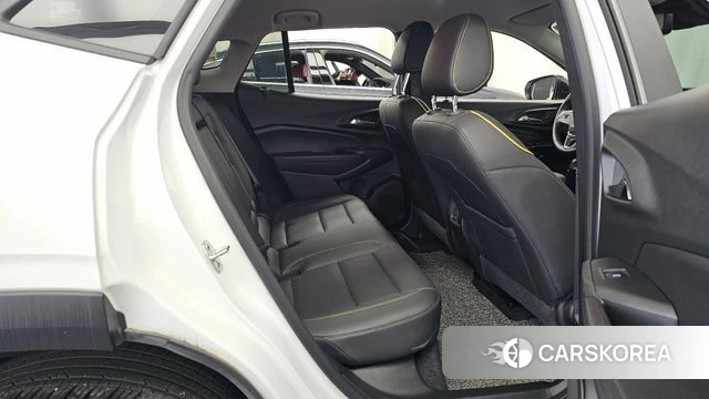 Chevrolet (GM Daewoo) Trax Crossover 2023 Белый из Кореи, фото 3