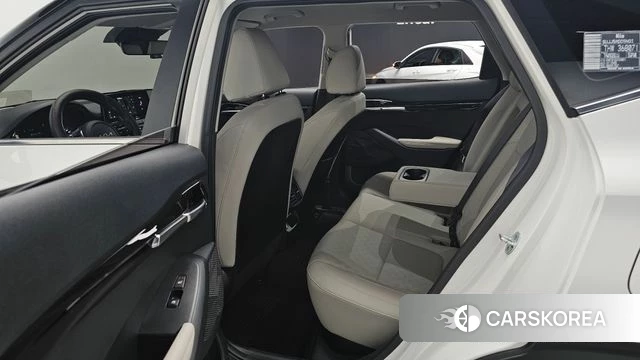 Kia Seltos 2022 Белый из Кореи, фото 4
