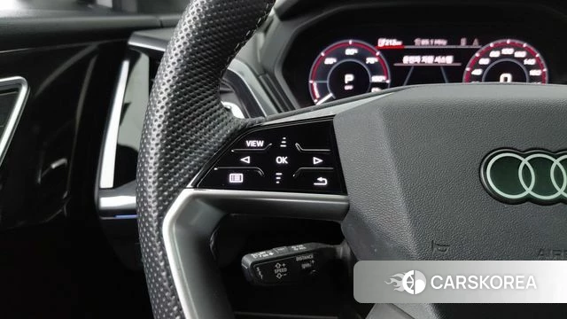Audi Q4 e-Tron (F4) 2023 Белый из Кореи, фото 3