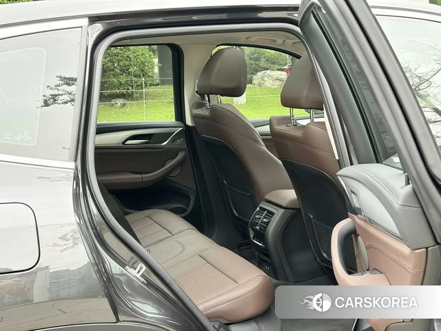 BMW iX3 2021 Черный из Китая, фото 3