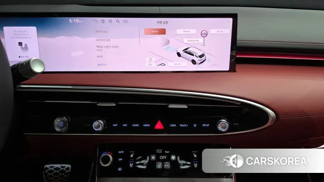 Genesis GV70 2024 Белый из Кореи, фото 3