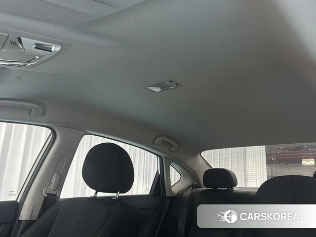 Nissan Sylphy 2020 Белый из Китая, фото 3