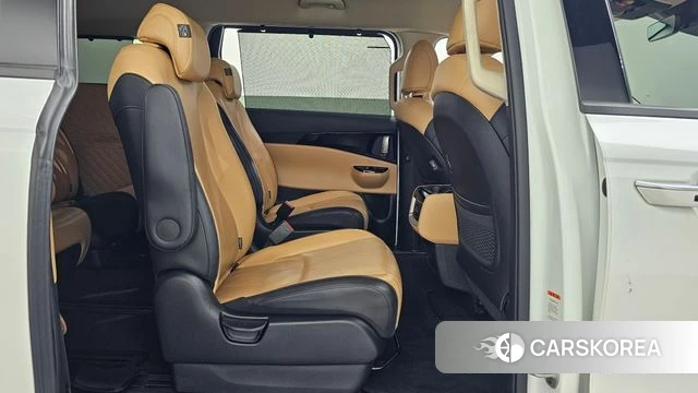 Kia Carnival 4th generation 2023 Белый из Кореи, фото 3