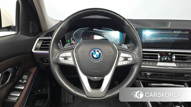 BMW 3 Series (G20) 2022 Белый из Кореи, фото 3