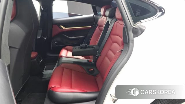 Porsche Taycan 2024 Белый из Кореи, фото 3