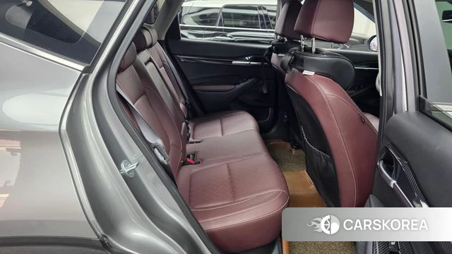 Kia Seltos 2020 Серебристо-серый из Кореи, фото 3