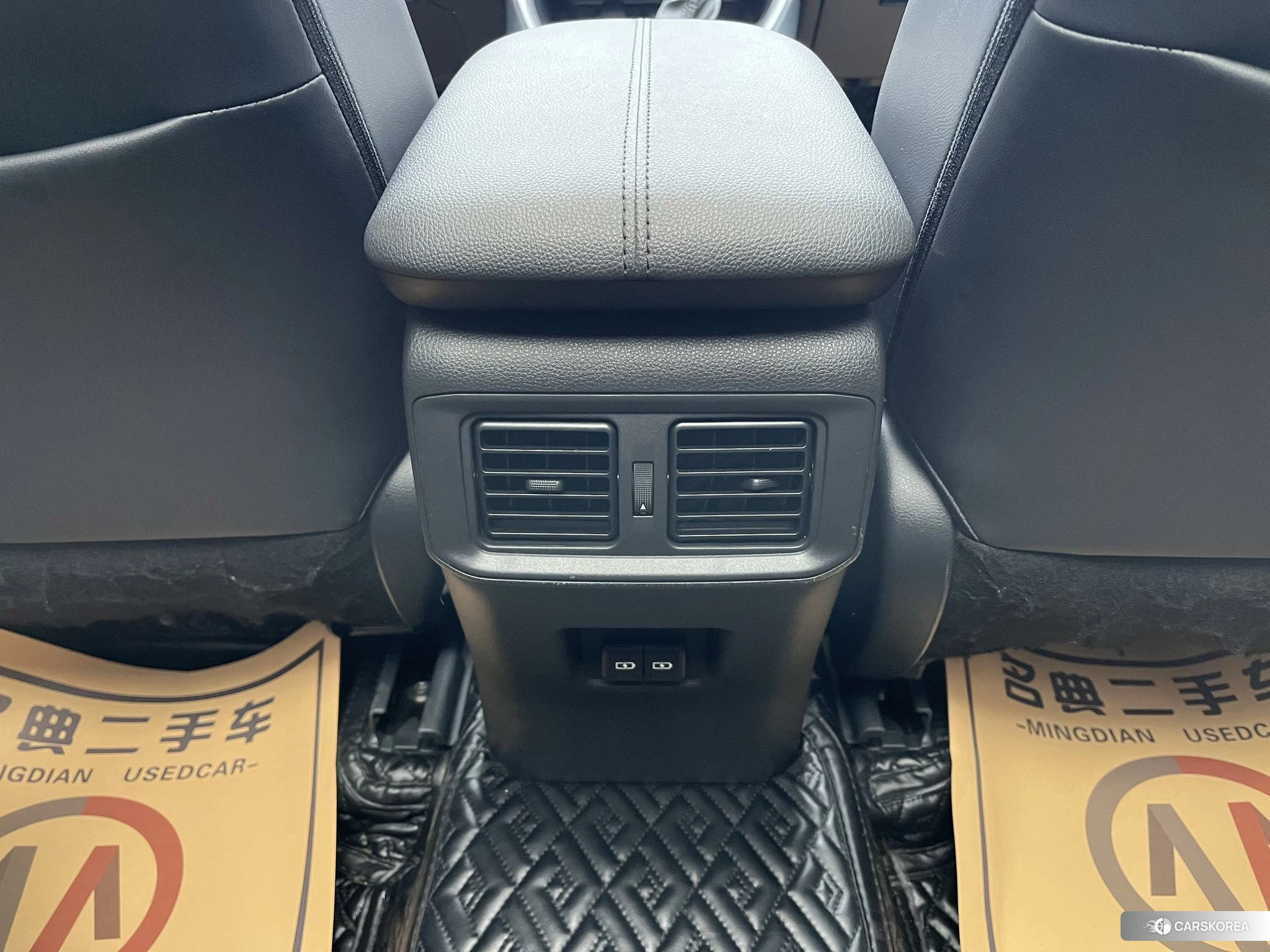 Toyota Wildlander 2023 Белый из Китая, фото 3