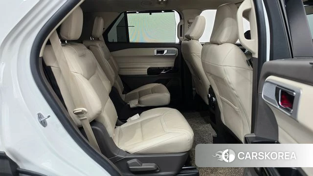 Ford Explorer 6th Generation 2021 Белый из Кореи, фото 3