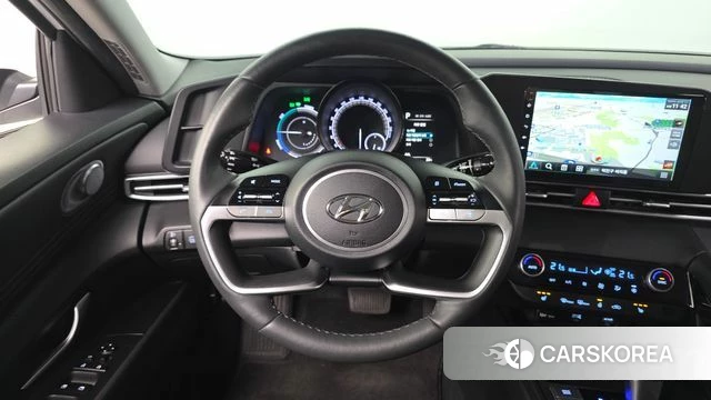 Hyundai Avante Hybrid (CN7) 2023 Белый из Кореи, фото 3