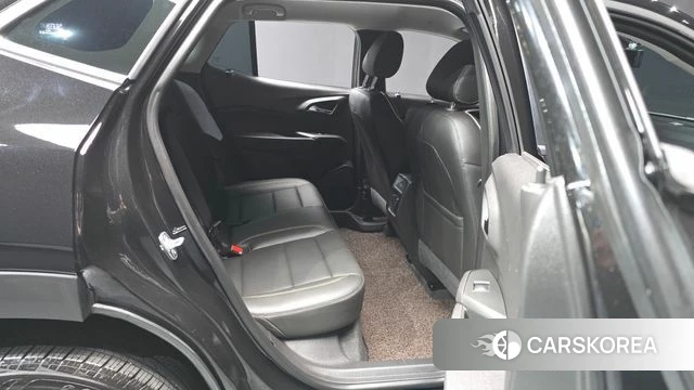Chevrolet (GM Daewoo) Trax Crossover 2023 Черный из Кореи, фото 3