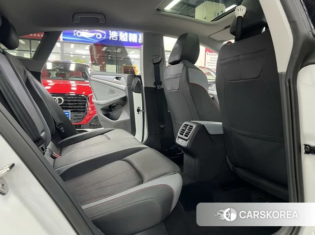Volkswagen Lamando 2024 Белый из Китая, фото 3