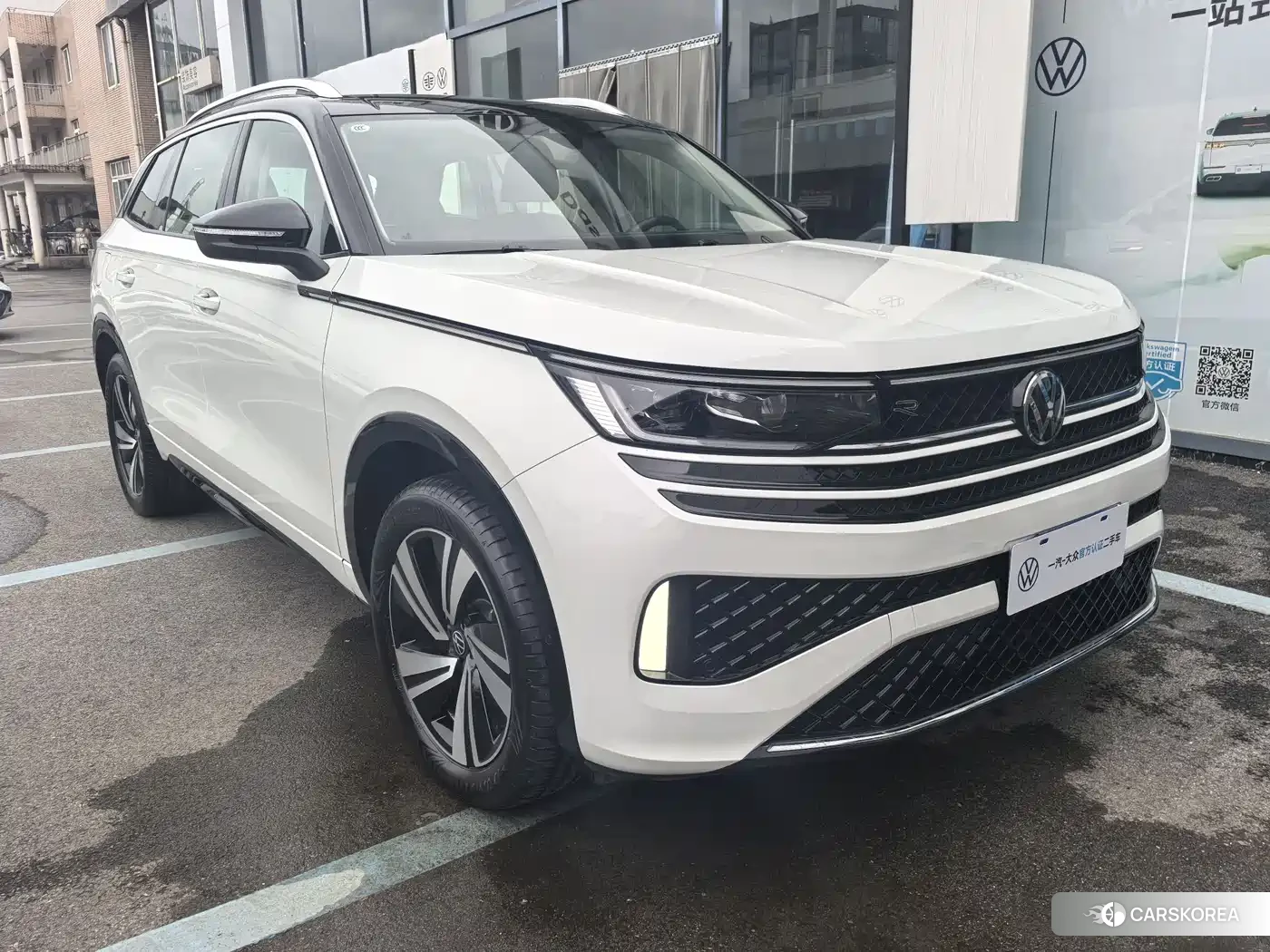 Volkswagen Tavendor 2023 Белый из Китая, фото 3