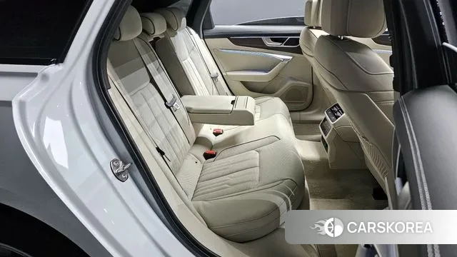 Audi A6 (C8) 2025 Белый из Кореи, фото 3