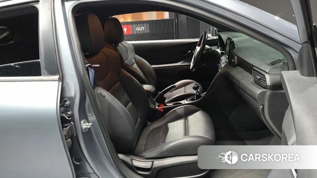 Hyundai Veloster (JS) 2019 Серебристо-серый из Кореи, фото 3