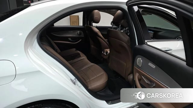 Mercedes-Benz E-Class W213 2019 Белый из Кореи, фото 3