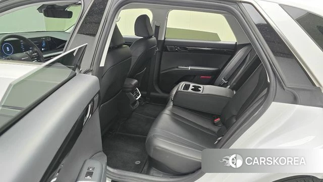 Hyundai Grandeur Hybrid (GN7) 2024 Белый из Кореи, фото 3