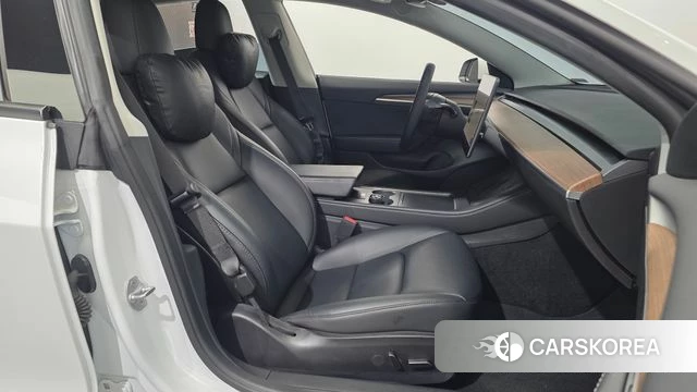 Tesla Model 3 2022 Белый из Кореи, фото 3