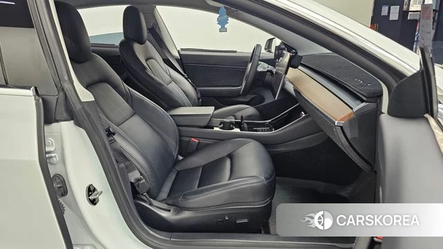 Tesla Model 3 2020 Белый из Кореи, фото 3