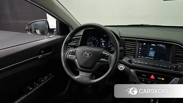 Hyundai Avante AD 2018 Белый из Кореи, фото 3