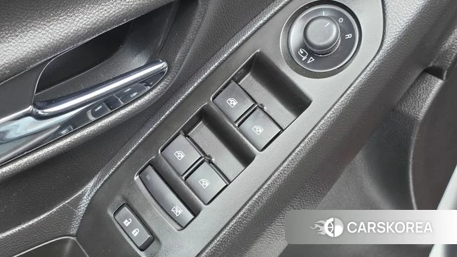 Chevrolet (GM Daewoo) The New Trax 2018 Белый из Кореи, фото 3