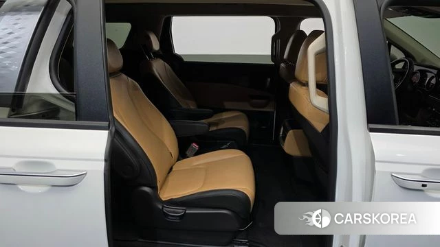 Kia Carnival 4th generation 2023 Белый из Кореи, фото 3