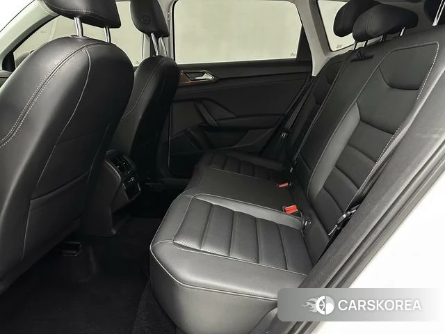Volkswagen Tharu 2021 Белый из Китая, фото 3