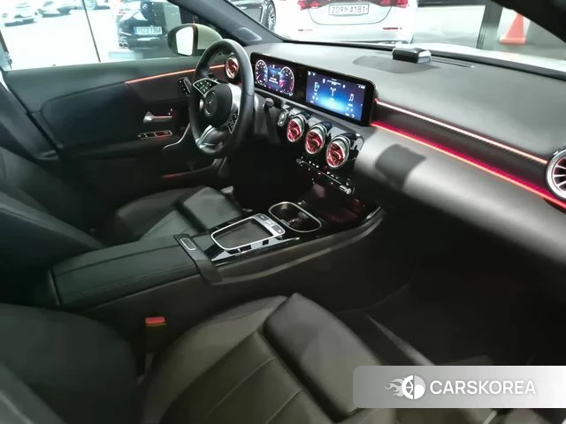 Mercedes-Benz A-Class W177 2026 Белый из Кореи, фото 3