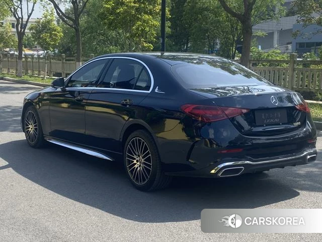 Mercedes-Benz C-class 2025 Зеленый из Китая, фото 3