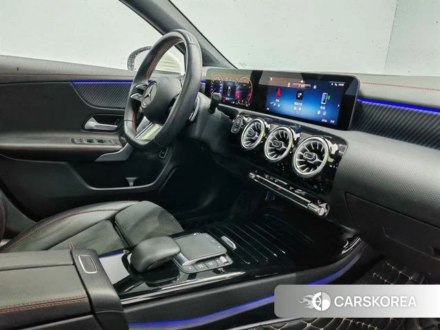 Mercedes-Benz A-Class 2024 Белый из Китая, фото 3