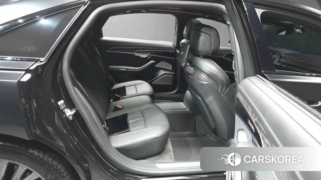 Audi A8 (D5) 2023 Черный из Кореи, фото 3