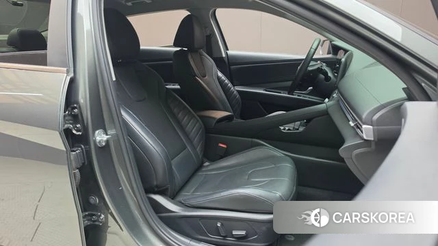 Hyundai Avante Hybrid (CN7) 2022 Серый из Кореи, фото 3