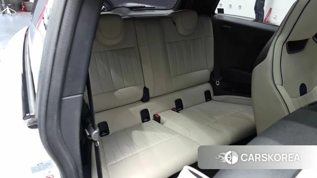 Mini Cooper Electric 4th Generation 2024 Белый из Кореи, фото 3