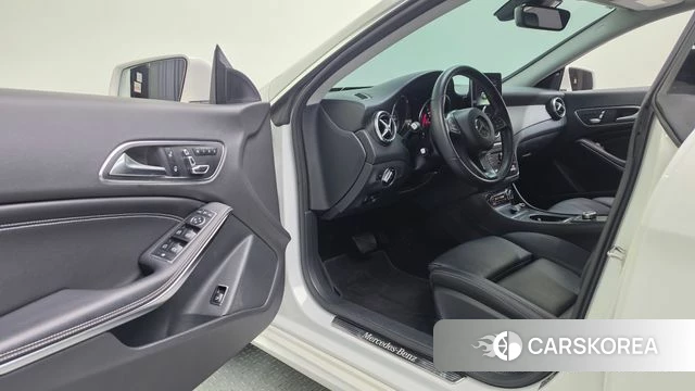Mercedes-Benz CLA-Class C117 2018 Белый из Кореи, фото 3