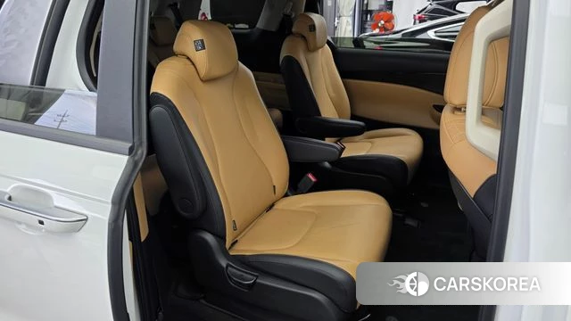 Kia Carnival 4th generation 2023 Белый из Кореи, фото 3