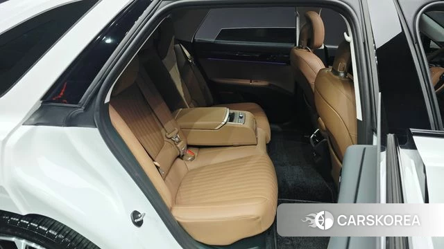 Hyundai Grandeur Hybrid (GN7) 2025 Белый из Кореи, фото 3